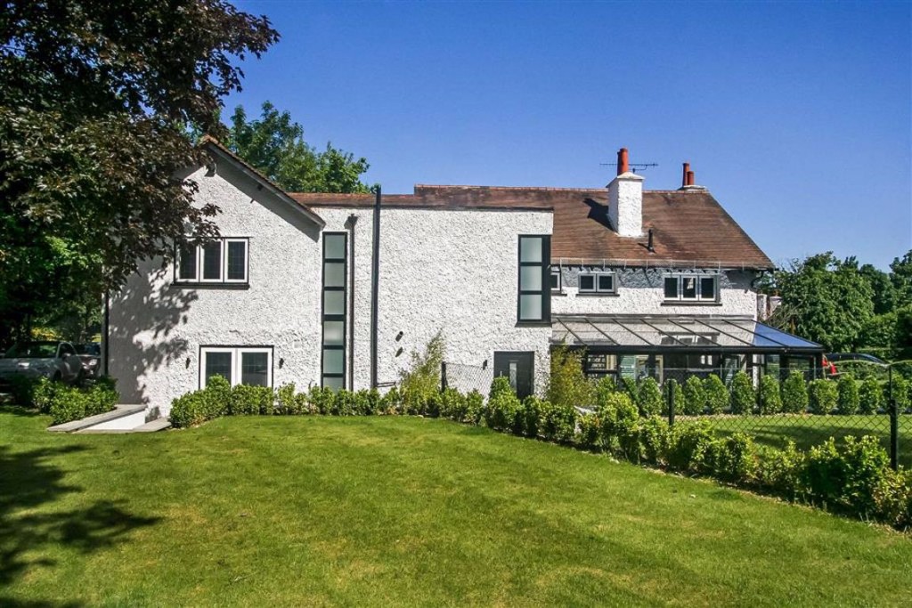 Upper Woodcote Village, b Estate, Purley, Surrey ShineRocks