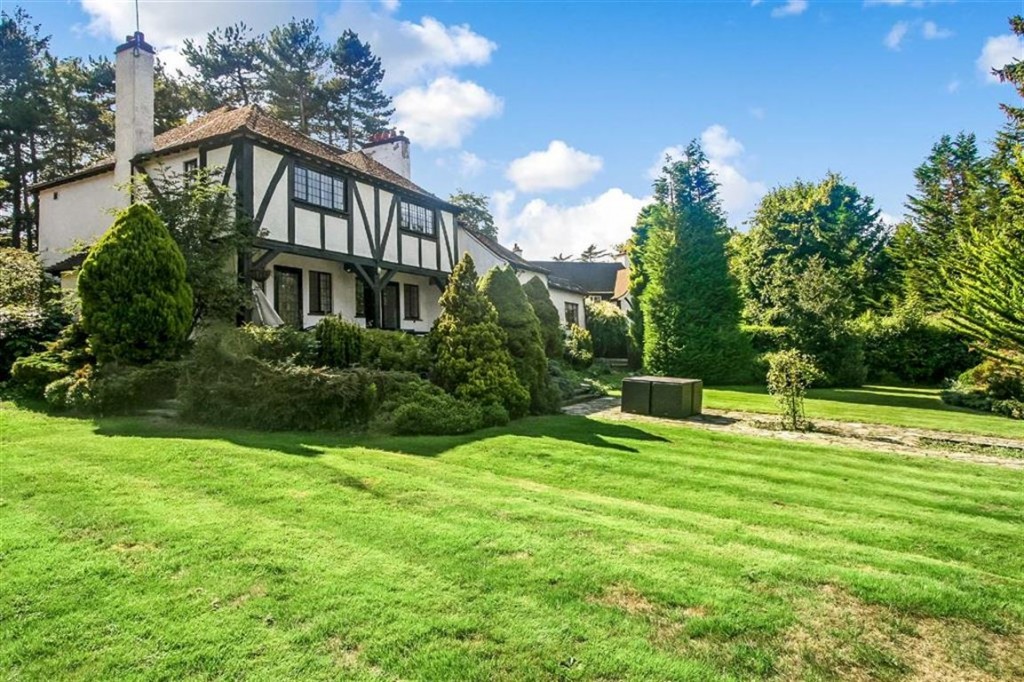 Briar Hill, b Estate, West Purley, Surrey ShineRocks