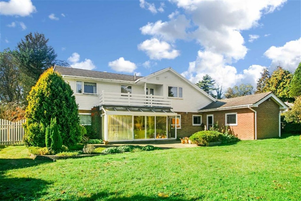 4 bedroom House Detached for sale in Woodcote Estate, Purley