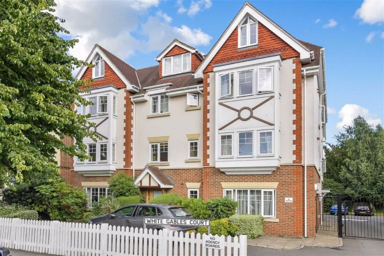 White Gables Court, South Croydon, Surrey - EAID:SHINEROCKSPAPI, BID:1