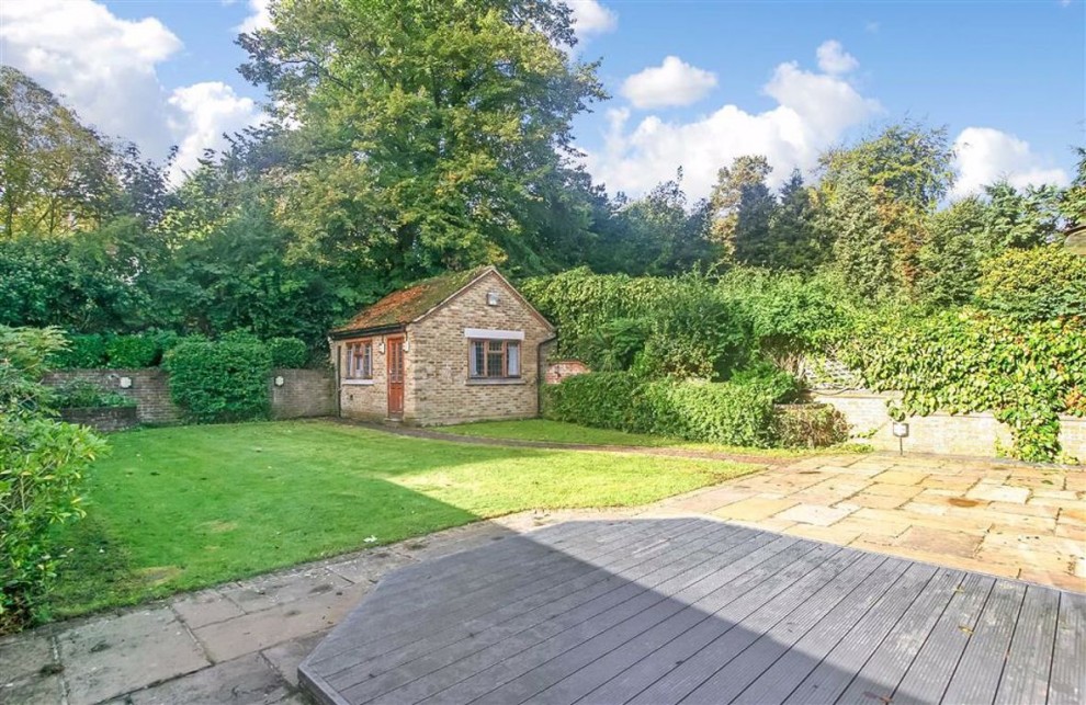 6 bedroom House Detached for sale in West Purley