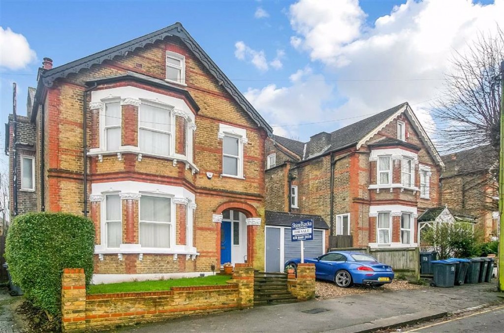 Images for Dornton Road, South Croydon, Surrey EAID:SHINEROCKSPAPI BID:1