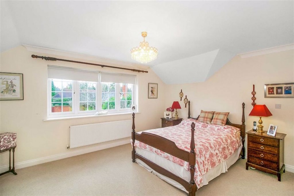 Images for Cadogan Place, Kenley, Surrey EAID:SHINEROCKSPAPI BID:1