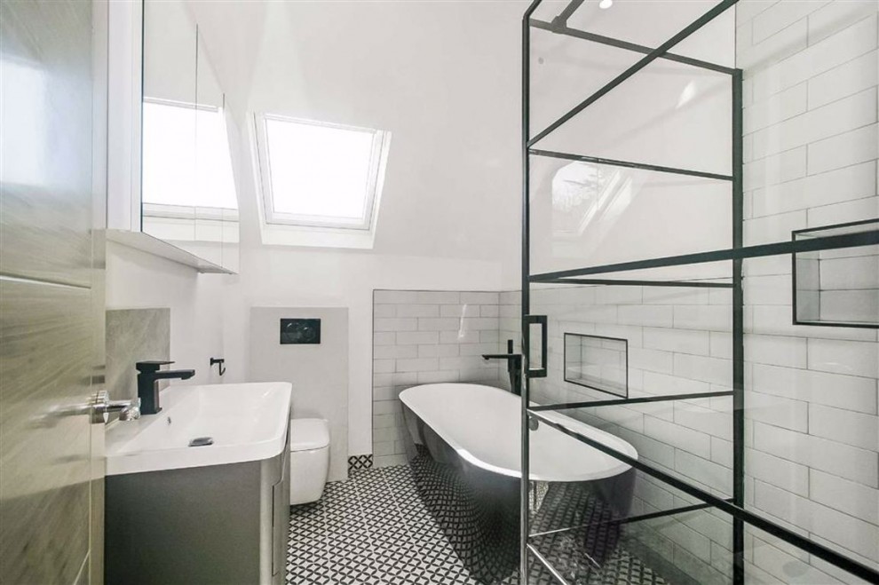 2 bedroom New Apartment Conversion for sale in Sanderstead, South Croydon