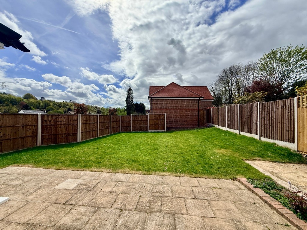 Images for Chipstead Way, Banstead, SM7 EAID:4238971326 BID:111a20da-ac98-4726-afab-e685f1b287bd