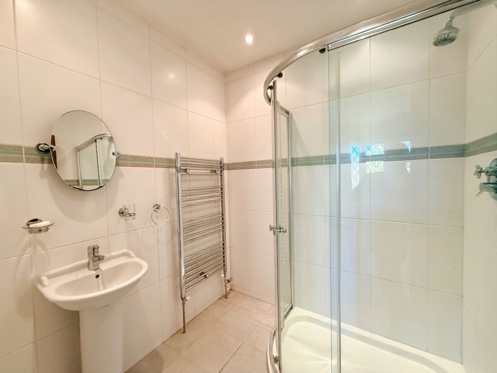 Images for Chipstead Way, Banstead, SM7 EAID:4238971326 BID:111a20da-ac98-4726-afab-e685f1b287bd