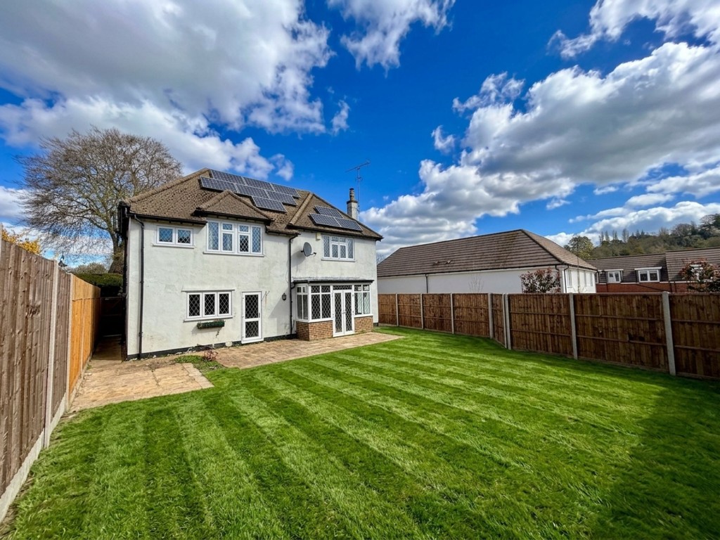 Images for Chipstead Way, Banstead, SM7 EAID:4238971326 BID:111a20da-ac98-4726-afab-e685f1b287bd