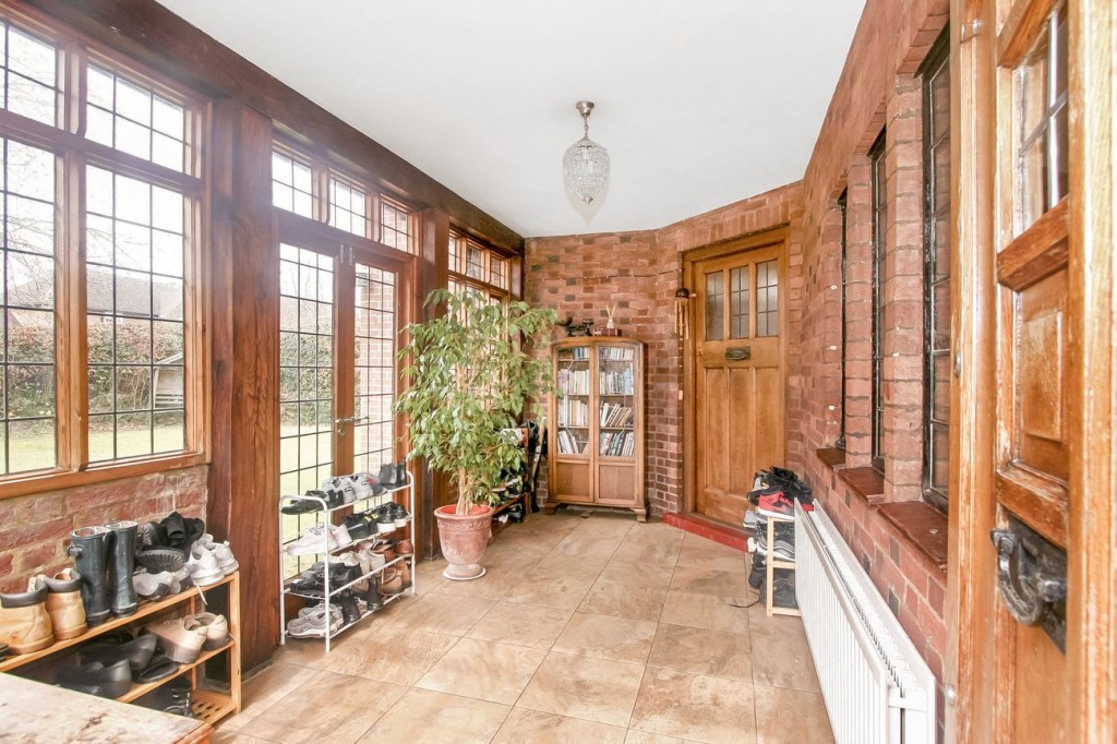 Images for 18 Oakwood Avenue, Purley, CR8 EAID:4238971326 BID:111a20da-ac98-4726-afab-e685f1b287bd