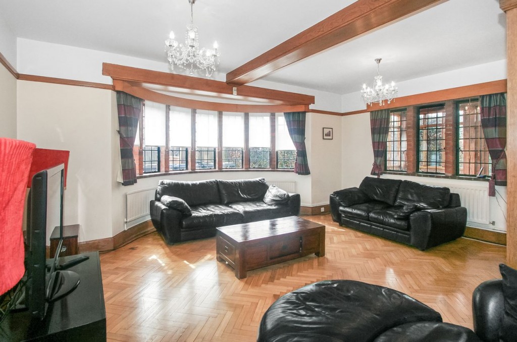 Images for 18 Oakwood Avenue, Purley, CR8 EAID:4238971326 BID:111a20da-ac98-4726-afab-e685f1b287bd