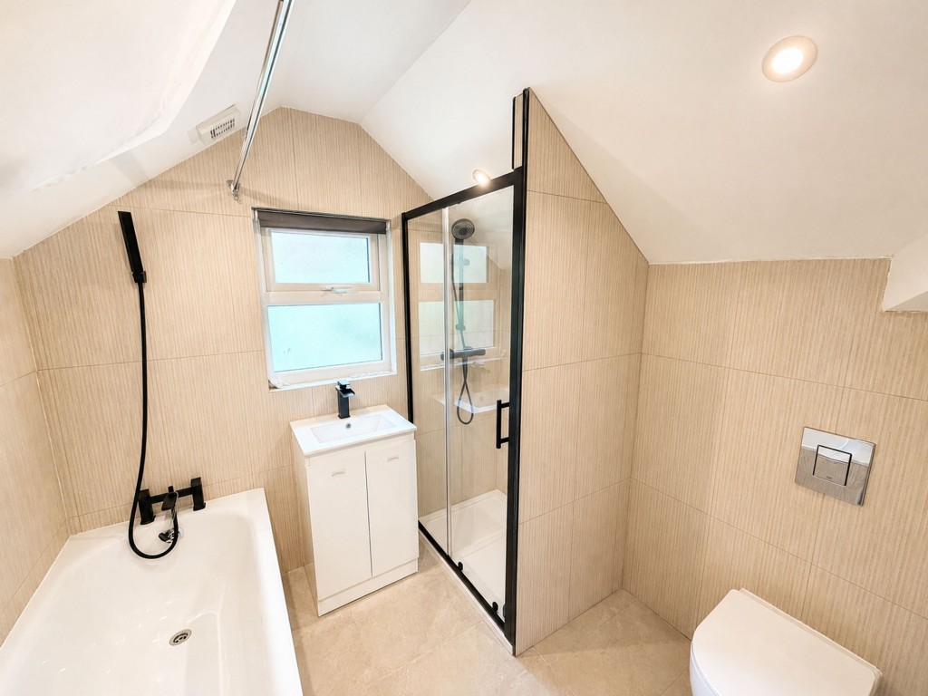 Images for Russell Hill, Purley, CR8 EAID:4238971326 BID:111a20da-ac98-4726-afab-e685f1b287bd