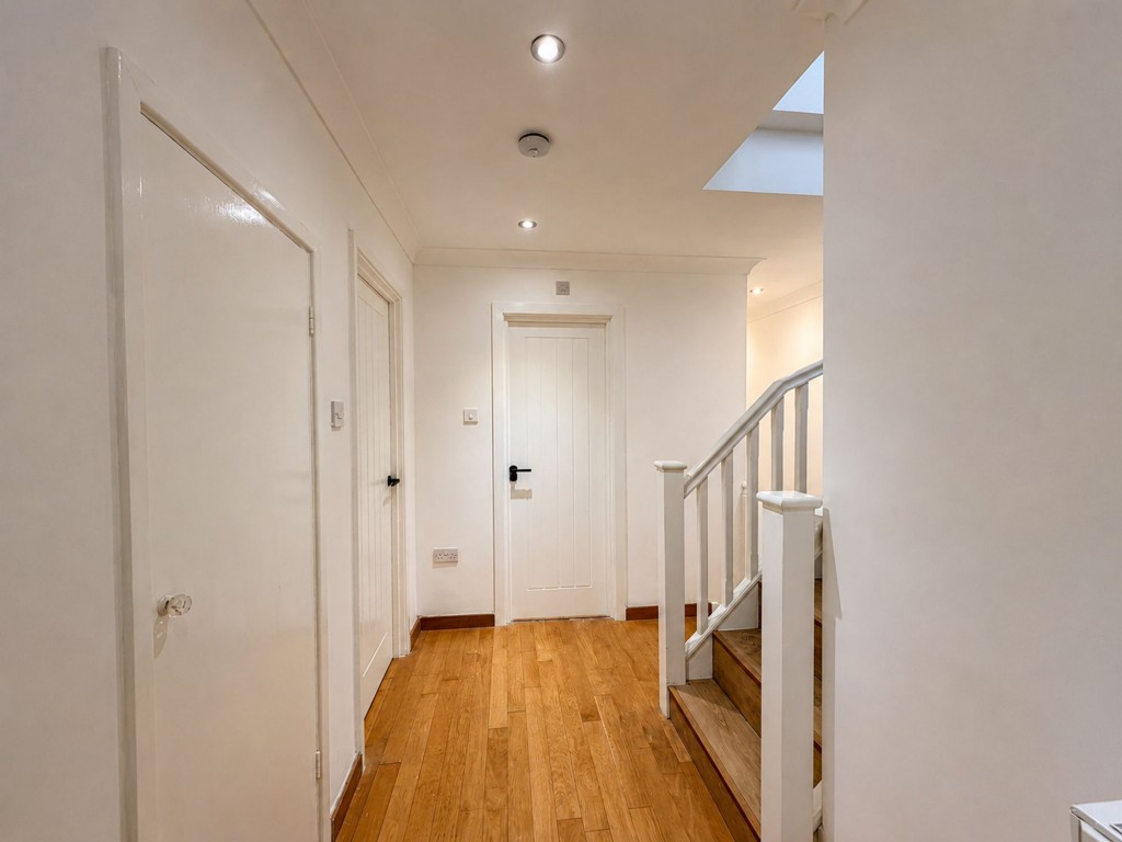 Images for Russell Hill, Purley, CR8 EAID:4238971326 BID:111a20da-ac98-4726-afab-e685f1b287bd