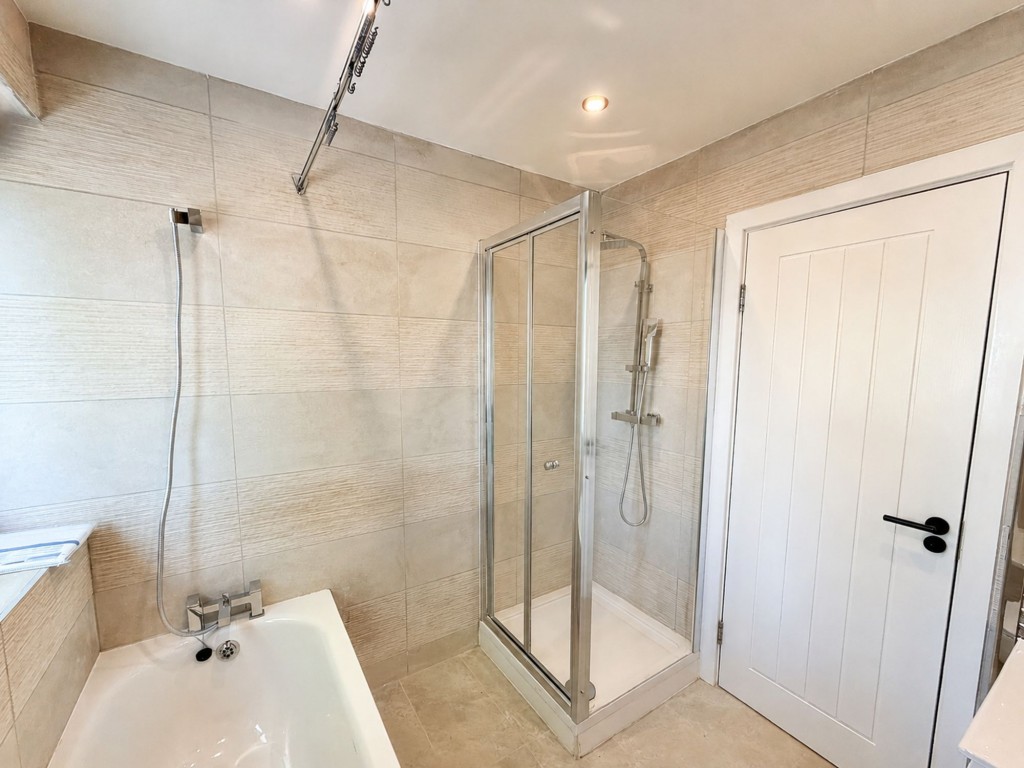 Images for Russell Hill, Purley, CR8 EAID:4238971326 BID:111a20da-ac98-4726-afab-e685f1b287bd