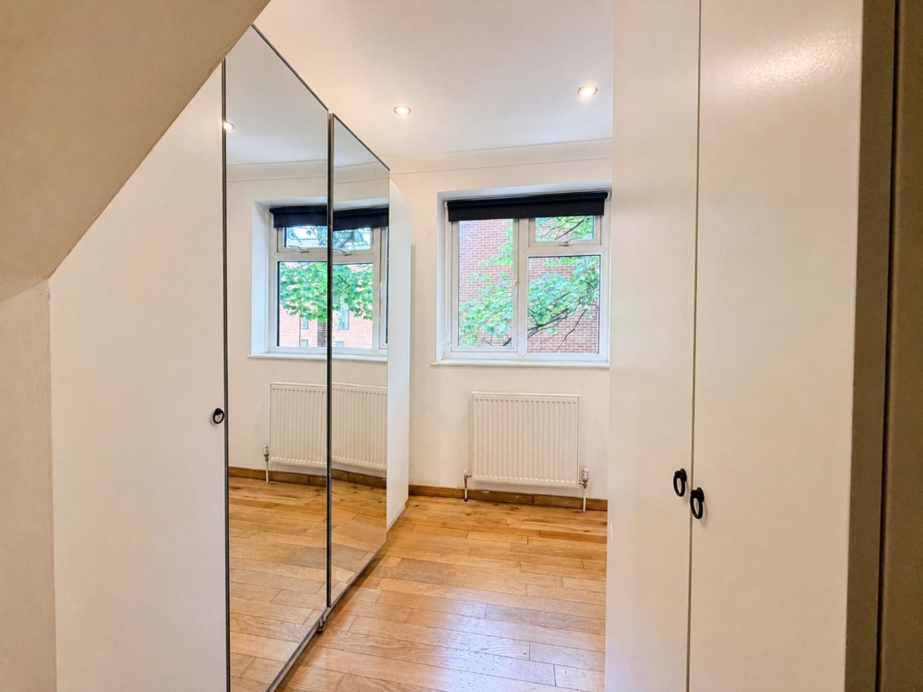 Images for Russell Hill, Purley, CR8 EAID:4238971326 BID:111a20da-ac98-4726-afab-e685f1b287bd