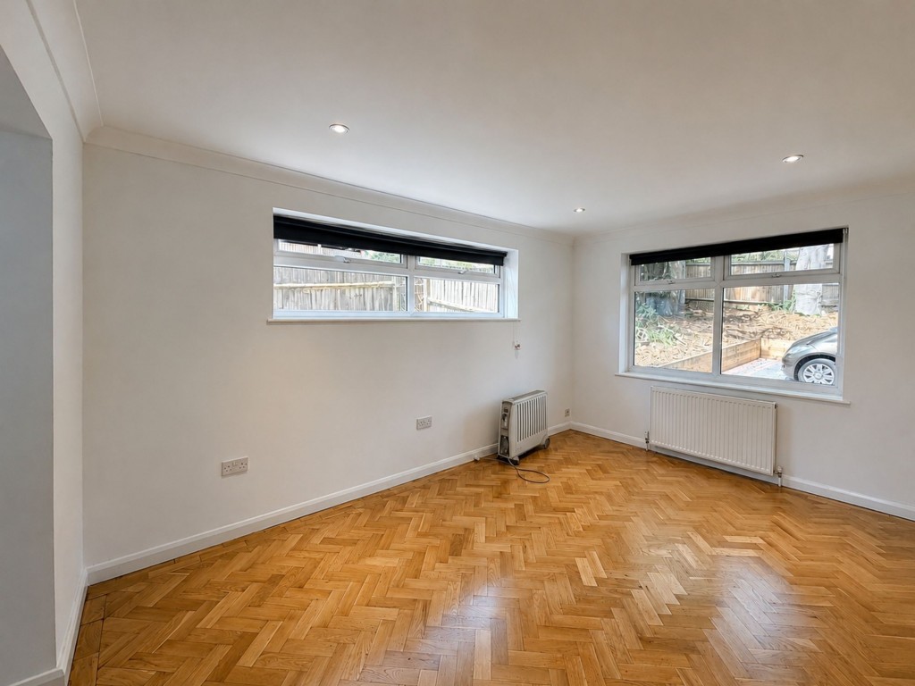 Images for Russell Hill, Purley, CR8 EAID:4238971326 BID:111a20da-ac98-4726-afab-e685f1b287bd