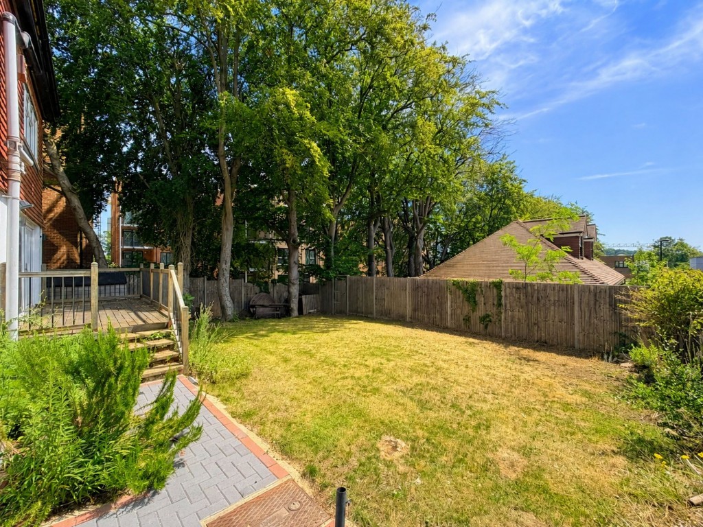 Images for Russell Hill, Purley, CR8 EAID:4238971326 BID:111a20da-ac98-4726-afab-e685f1b287bd