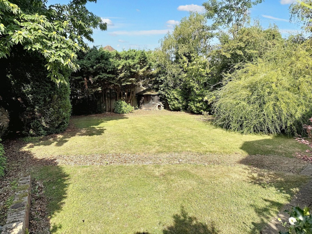 Images for Russell Hill, Purley, CR8 EAID:4238971326 BID:111a20da-ac98-4726-afab-e685f1b287bd
