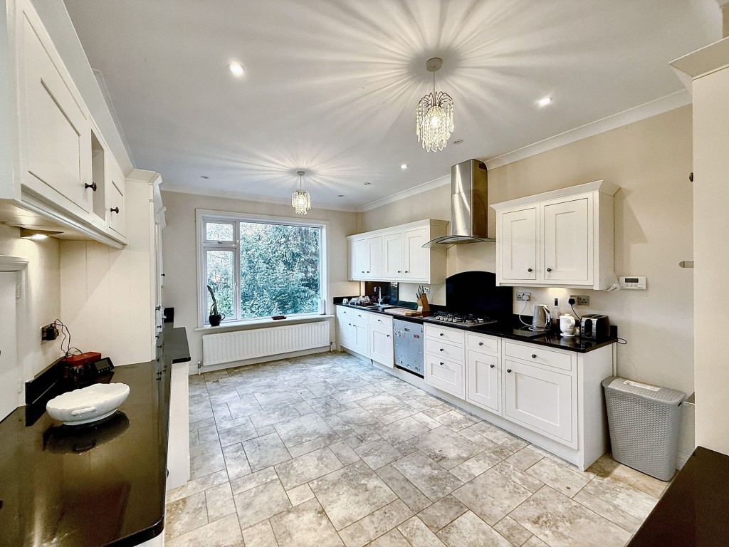 Images for Russell Hill, Purley, CR8 EAID:4238971326 BID:111a20da-ac98-4726-afab-e685f1b287bd