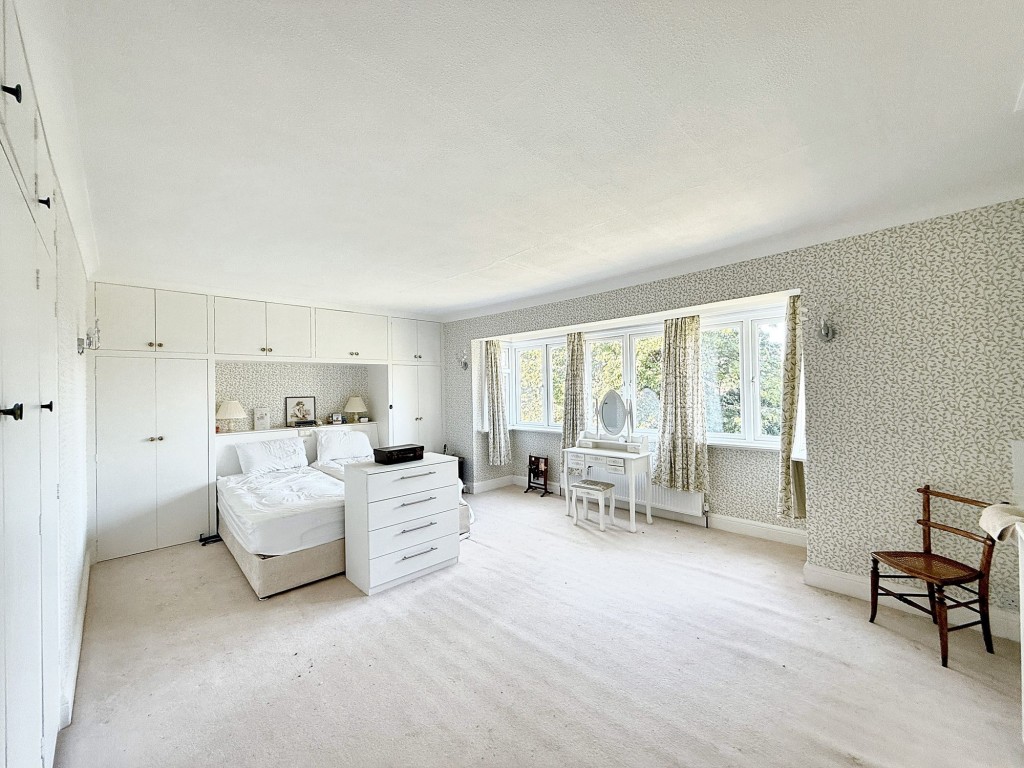 Images for Russell Hill, Purley, CR8 EAID:4238971326 BID:111a20da-ac98-4726-afab-e685f1b287bd