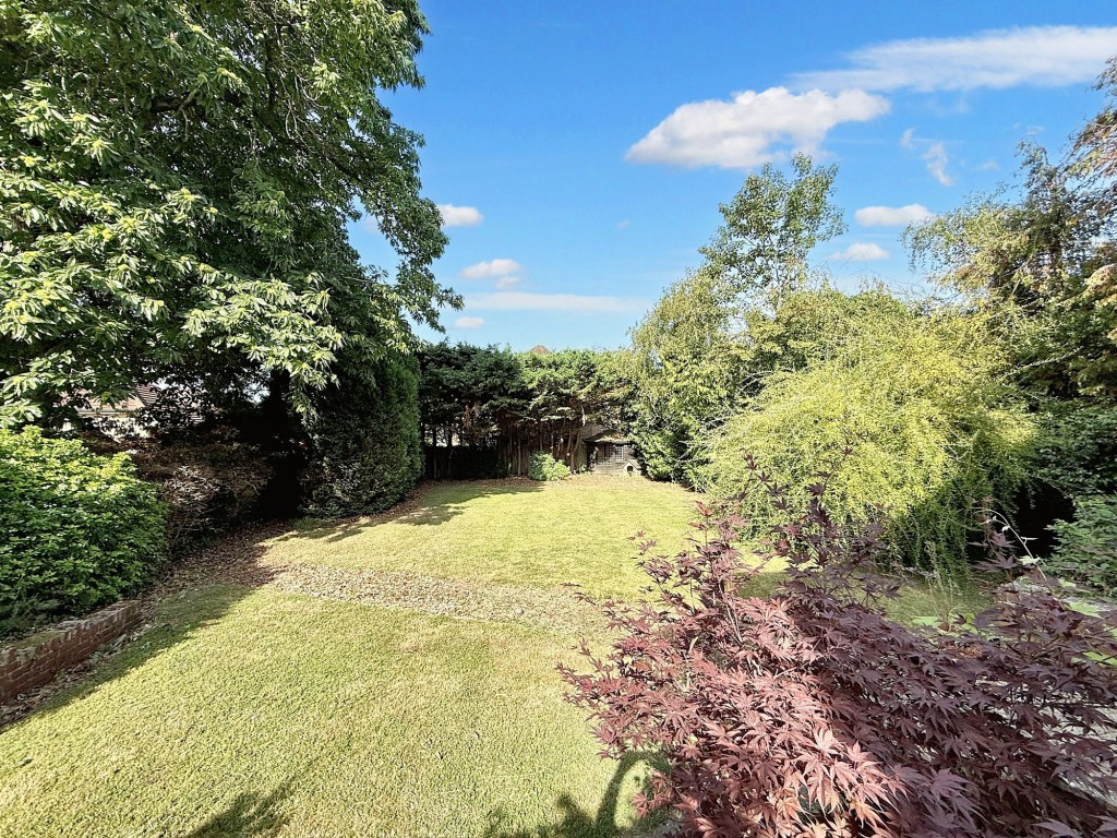 Images for Russell Hill, Purley, CR8 EAID:4238971326 BID:111a20da-ac98-4726-afab-e685f1b287bd