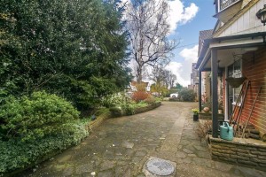 Images for Warwick Road, West Coulsdon, Surrey