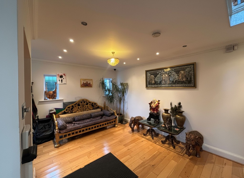 Images for Mapledale Avenue, Croydon, CR0 EAID:4238971326 BID:111a20da-ac98-4726-afab-e685f1b287bd