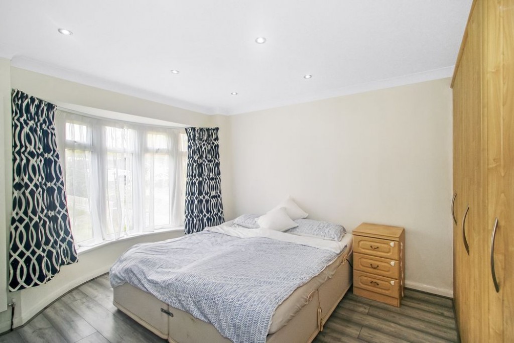 Images for Chertsey Close, Kenley, CR8 EAID:4238971326 BID:111a20da-ac98-4726-afab-e685f1b287bd