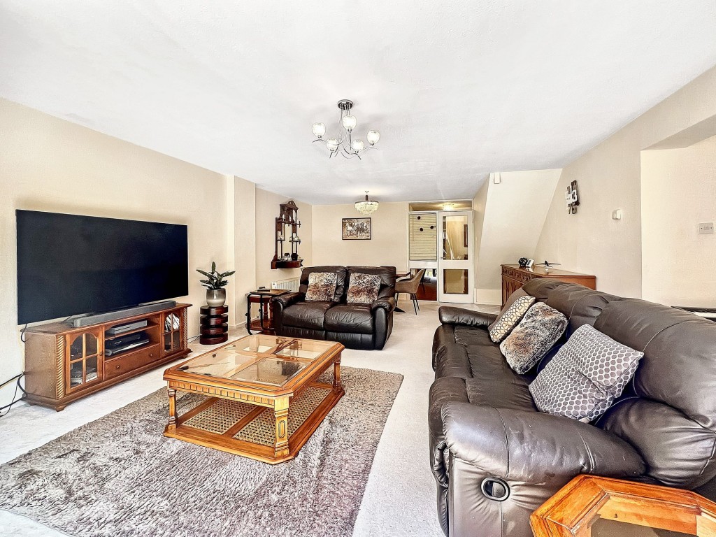 Images for Lyndhurst Close, Park Hill, CR0 EAID:4238971326 BID:111a20da-ac98-4726-afab-e685f1b287bd