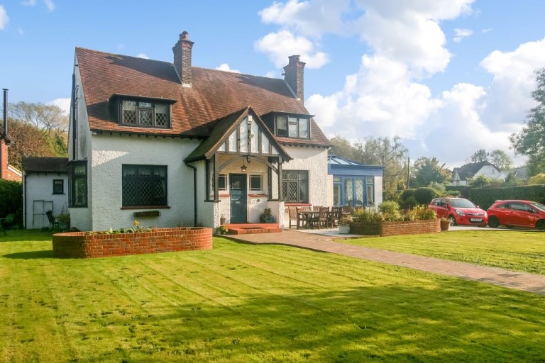 Westhall Road, Warlingham, CR6 - EAID:4238971326, BID:111a20da-ac98-4726-afab-e685f1b287bd