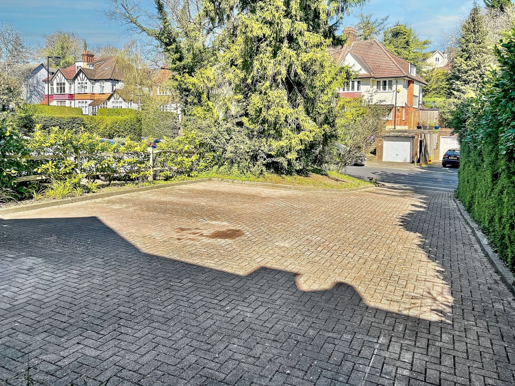 Images for Foxley Lane, Purley, CR8 EAID:4238971326 BID:111a20da-ac98-4726-afab-e685f1b287bd