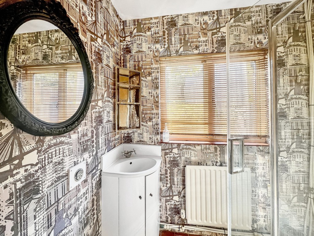 Images for Foxley Lane, Purley, CR8 EAID:4238971326 BID:111a20da-ac98-4726-afab-e685f1b287bd