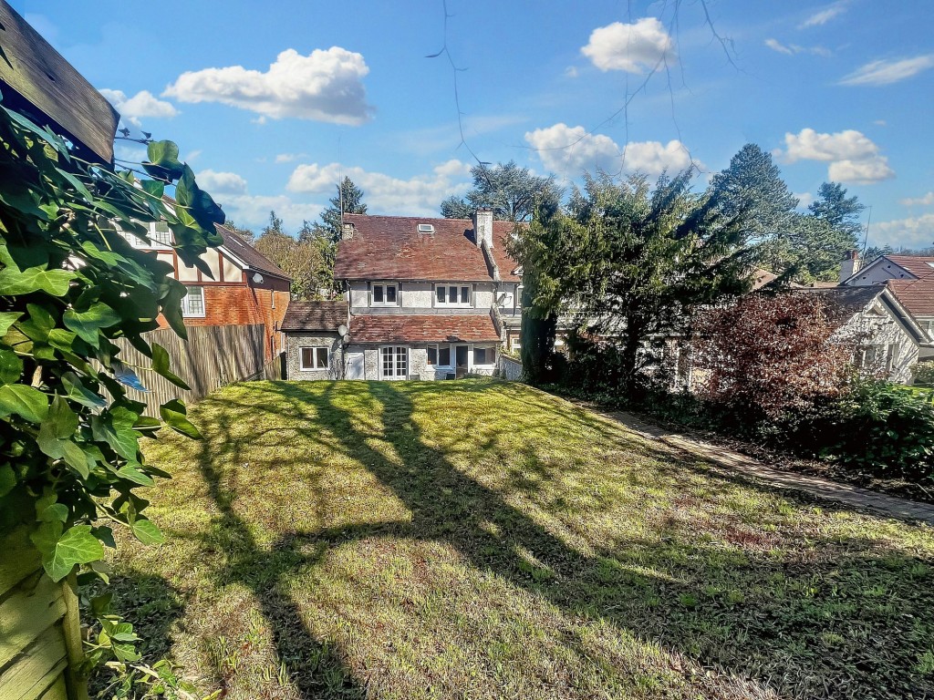 Images for Foxley Lane, Purley, CR8 EAID:4238971326 BID:111a20da-ac98-4726-afab-e685f1b287bd