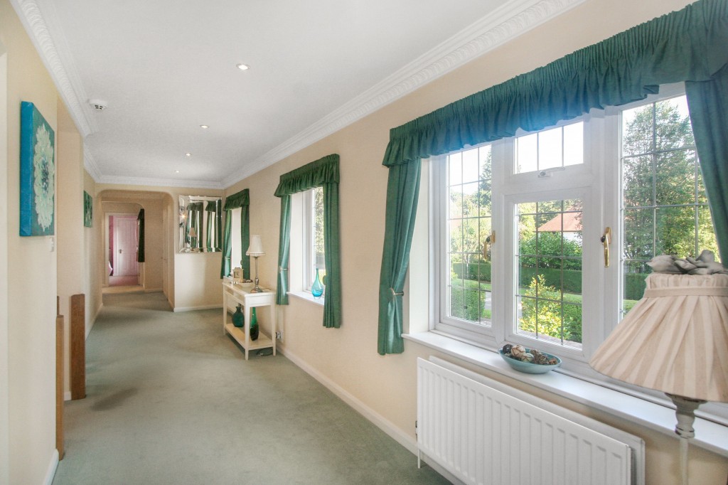 Images for Verulam Avenue, Purley, CR8 EAID:4238971326 BID:111a20da-ac98-4726-afab-e685f1b287bd