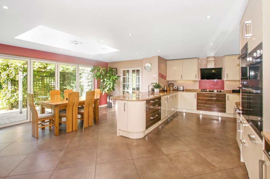 Images for Verulam Avenue, Purley, CR8 EAID:4238971326 BID:111a20da-ac98-4726-afab-e685f1b287bd