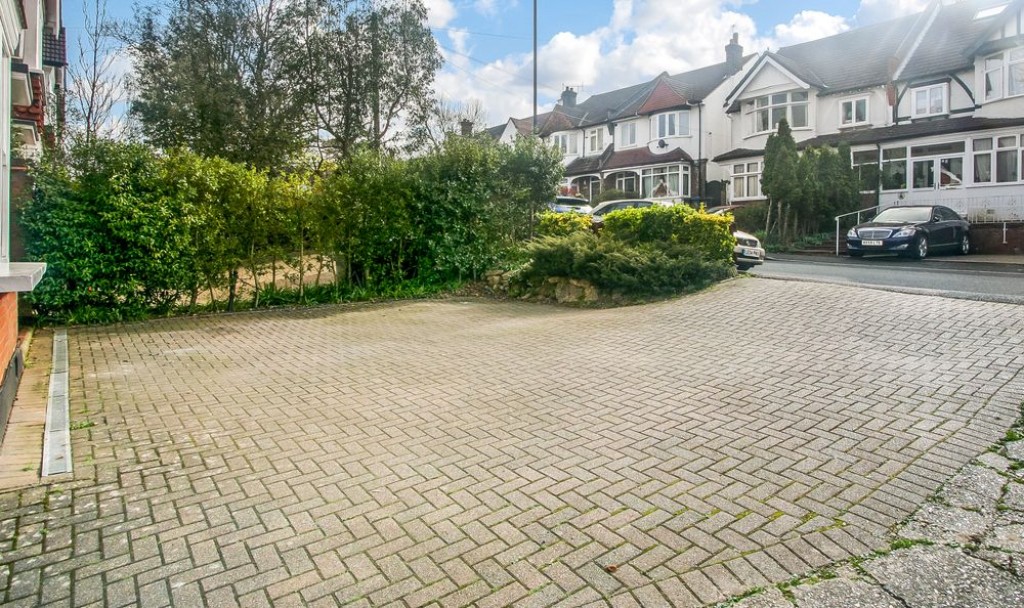 Images for Dale Road, Purley, CR8 EAID:4238971326 BID:111a20da-ac98-4726-afab-e685f1b287bd