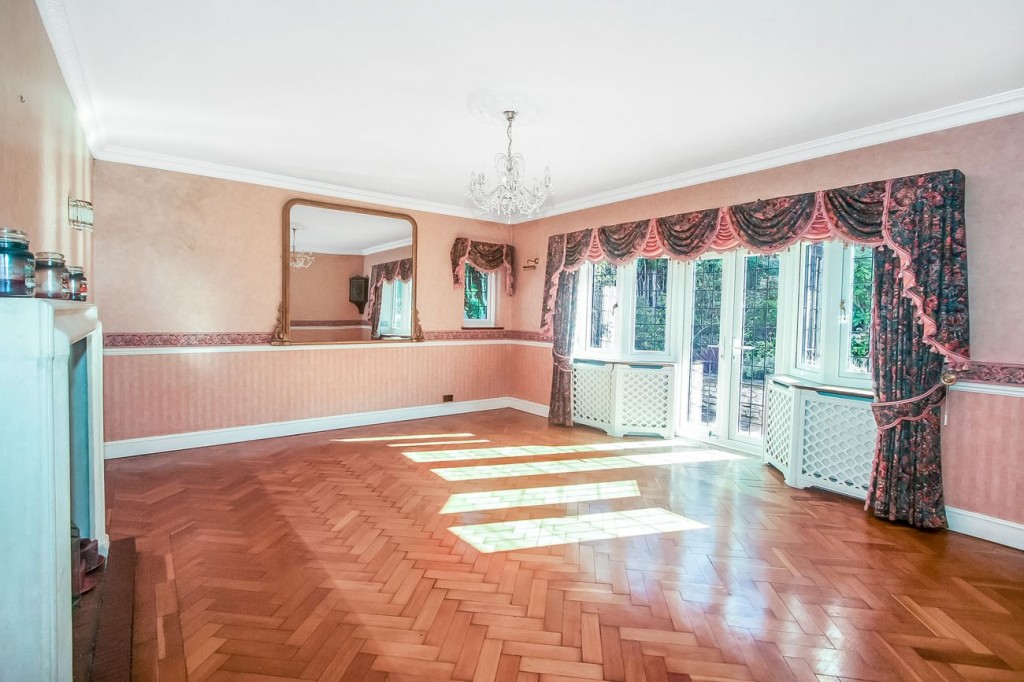 Images for Woodcote Park Avenue, Purley, CR8 EAID:4238971326 BID:111a20da-ac98-4726-afab-e685f1b287bd