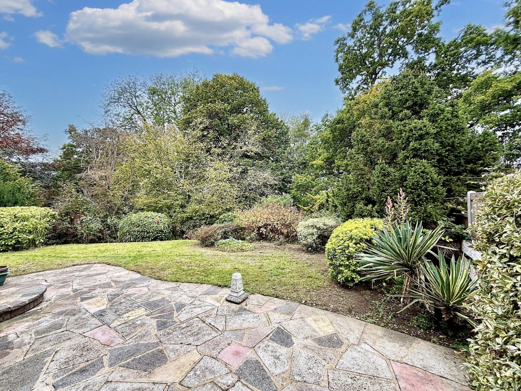 Images for Woodhatch Spinney, Coulsdon, CR5 EAID:4238971326 BID:111a20da-ac98-4726-afab-e685f1b287bd