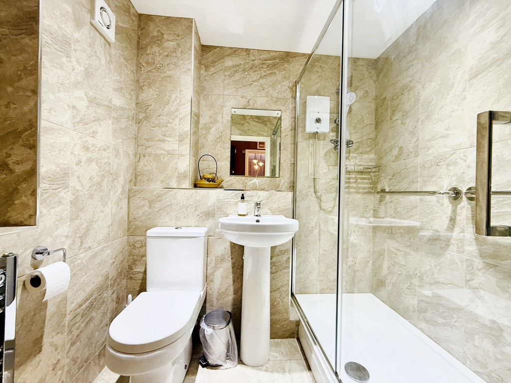 Images for Woodhatch Spinney, Coulsdon, CR5 EAID:4238971326 BID:111a20da-ac98-4726-afab-e685f1b287bd