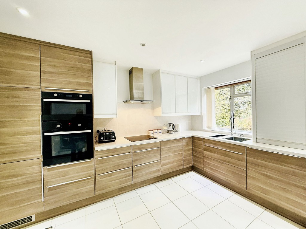 Images for Woodhatch Spinney, Coulsdon, CR5 EAID:4238971326 BID:111a20da-ac98-4726-afab-e685f1b287bd