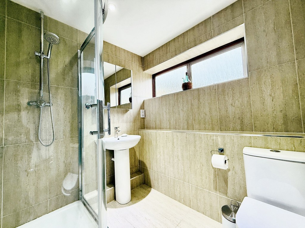 Images for Woodhatch Spinney, Coulsdon, CR5 EAID:4238971326 BID:111a20da-ac98-4726-afab-e685f1b287bd