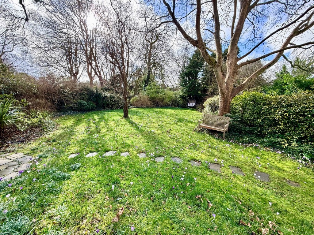 Images for Foxley Lane, Purley, CR8 EAID:4238971326 BID:111a20da-ac98-4726-afab-e685f1b287bd