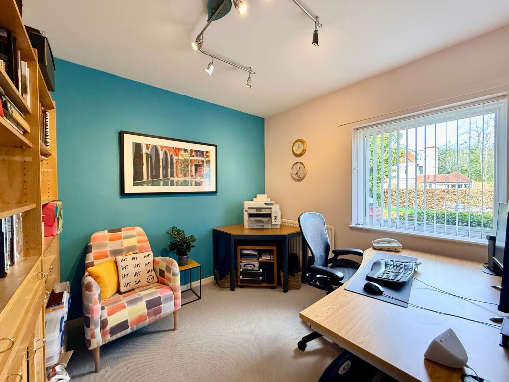 Images for Foxley Lane, Purley, CR8 EAID:4238971326 BID:111a20da-ac98-4726-afab-e685f1b287bd