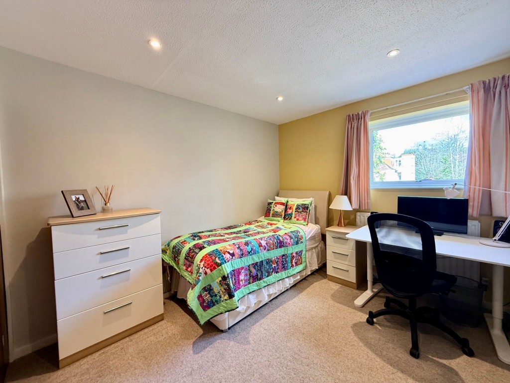 Images for Foxley Lane, Purley, CR8 EAID:4238971326 BID:111a20da-ac98-4726-afab-e685f1b287bd