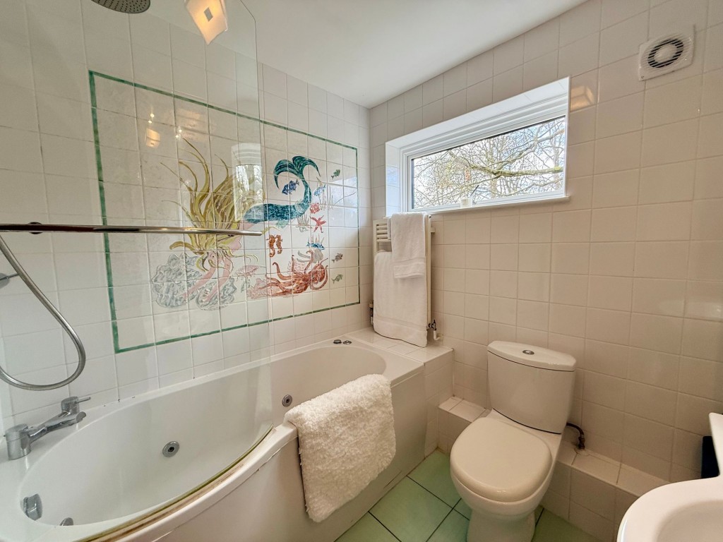 Images for Foxley Lane, Purley, CR8 EAID:4238971326 BID:111a20da-ac98-4726-afab-e685f1b287bd