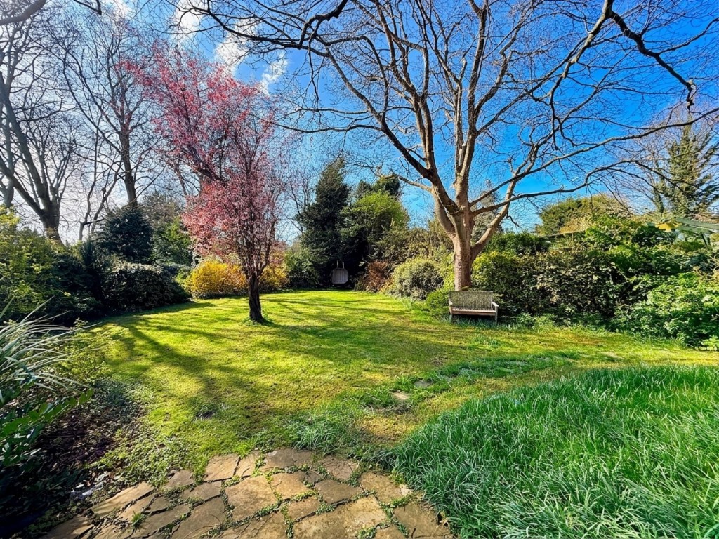 Images for Foxley Lane, Purley, CR8 EAID:4238971326 BID:111a20da-ac98-4726-afab-e685f1b287bd