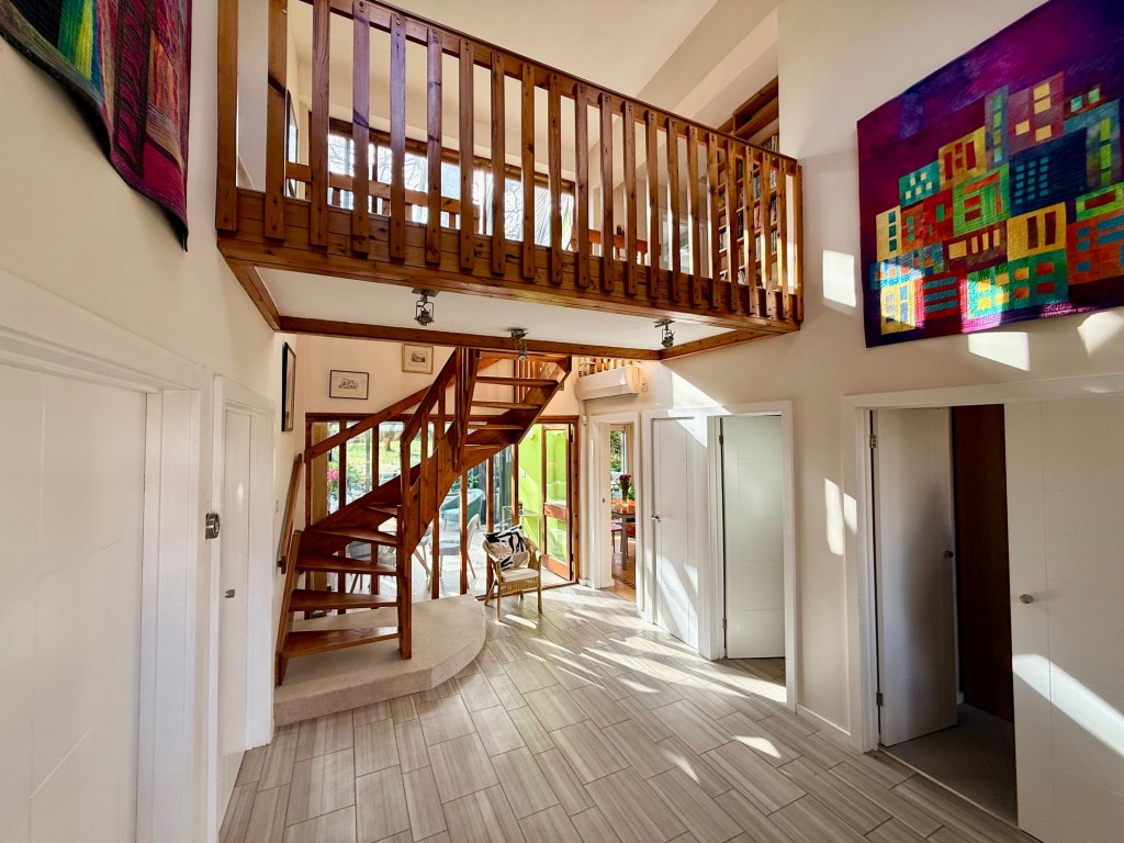 Images for Foxley Lane, Purley, CR8 EAID:4238971326 BID:111a20da-ac98-4726-afab-e685f1b287bd