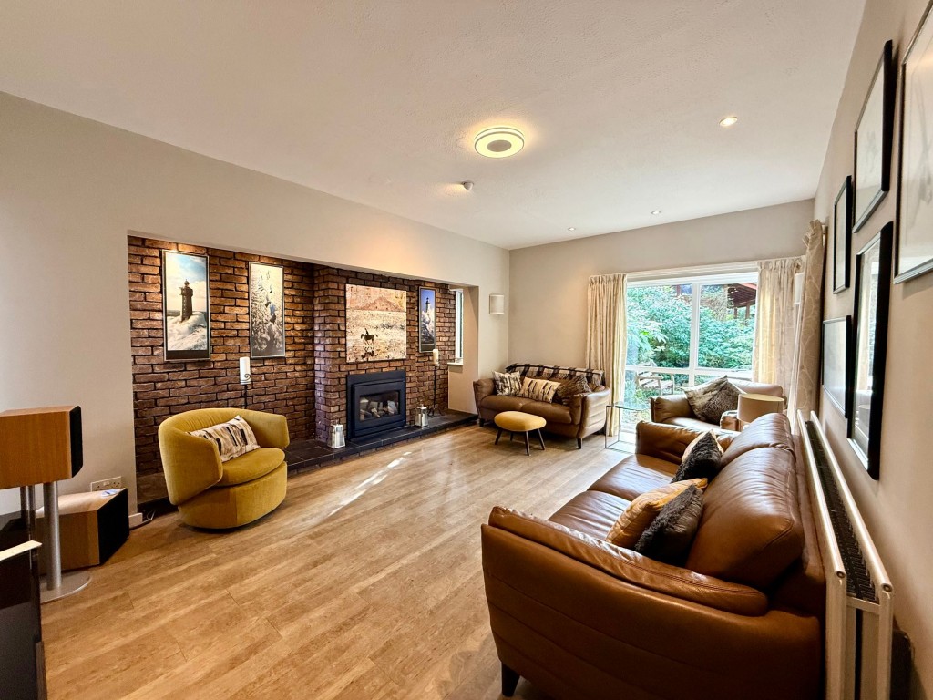 Images for Foxley Lane, Purley, CR8 EAID:4238971326 BID:111a20da-ac98-4726-afab-e685f1b287bd