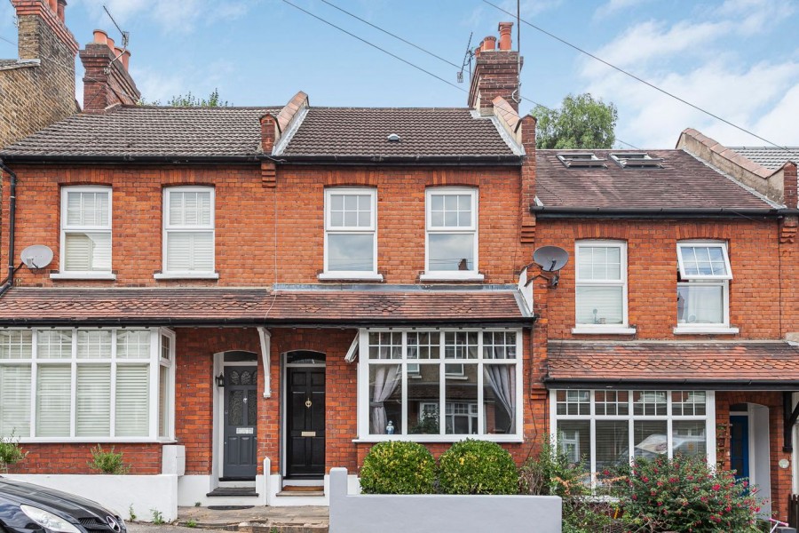 Images for Sunnydene Road, Purley, CR8 EAID:4238971326 BID:111a20da-ac98-4726-afab-e685f1b287bd