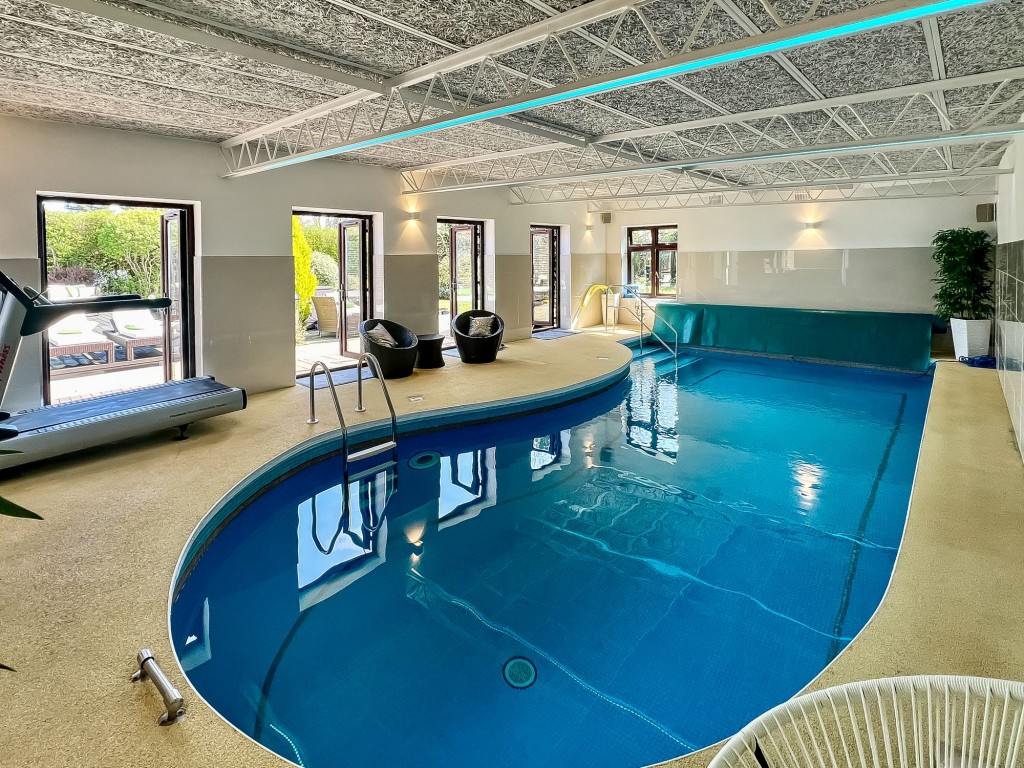 Images for Hillcroft Avenue, Purley, CR8 EAID:4238971326 BID:111a20da-ac98-4726-afab-e685f1b287bd