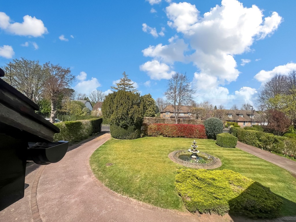 Images for Hillcroft Avenue, Purley, CR8 EAID:4238971326 BID:111a20da-ac98-4726-afab-e685f1b287bd