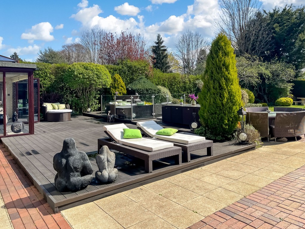 Images for Hillcroft Avenue, Purley, CR8 EAID:4238971326 BID:111a20da-ac98-4726-afab-e685f1b287bd